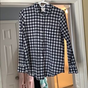 Navy blue and white lightweight top